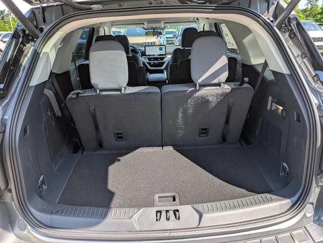 New 2026 Carbonized Gray Metallic Ford Active image 38