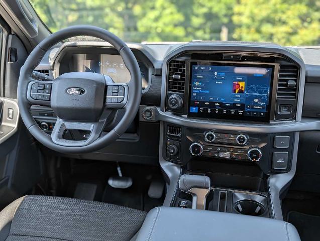 New 2026 Oxford White Ford XLT image 38
