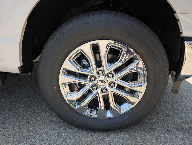 New 2026 Star White Metallic Tri-Coat Ford Lariat® image 39