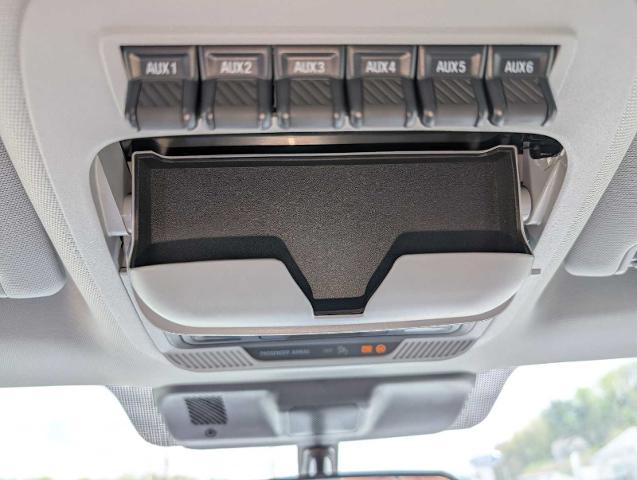 New 2026 Oxford White Ford F-250® XL image 43
