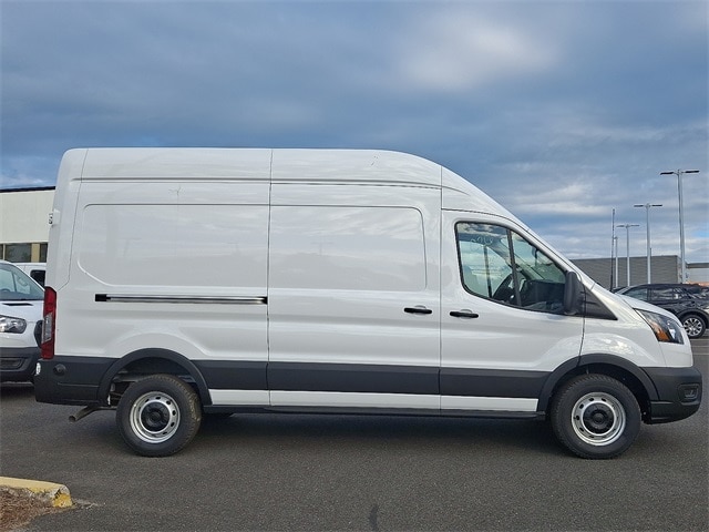 Transit Van 350 High Roof w/148-inch WB