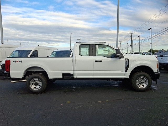 2026 Ford F-250 Super Duty XL's photo