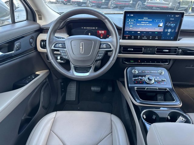 Vehicle Image 28