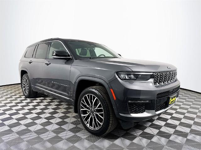2021 Jeep Grand Cherokee L Summit Reserve's photo