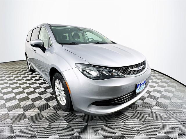2020 Chrysler Voyager LX