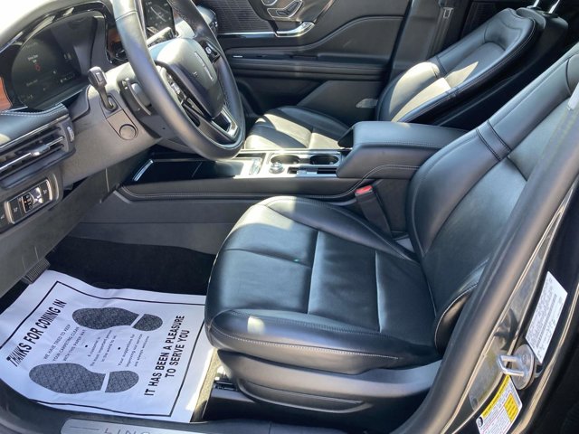 Vehicle Image 21