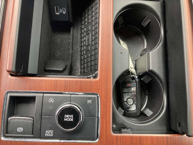 Vehicle Image 27