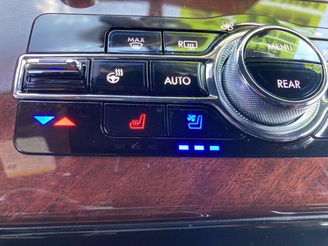 Vehicle Image 27