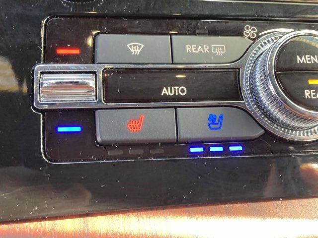 Vehicle Image 26