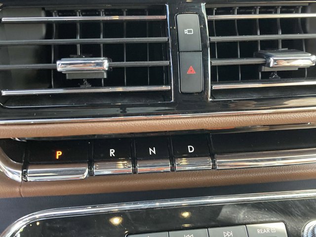 Vehicle Image 28