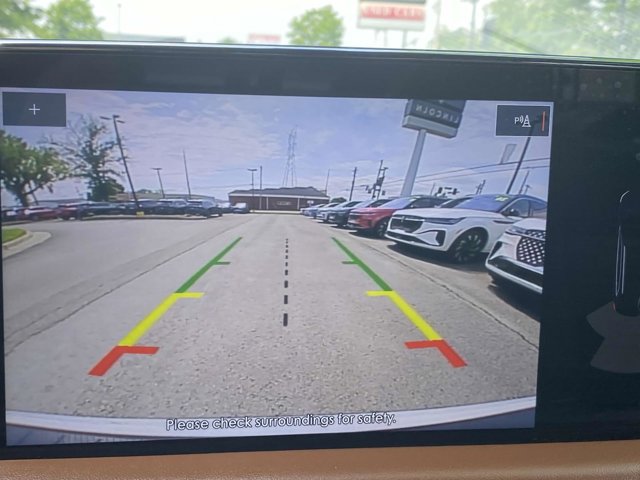 Vehicle Image 21