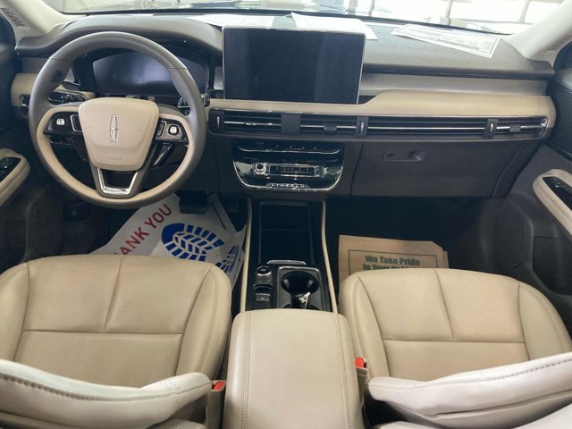 Vehicle Image 17