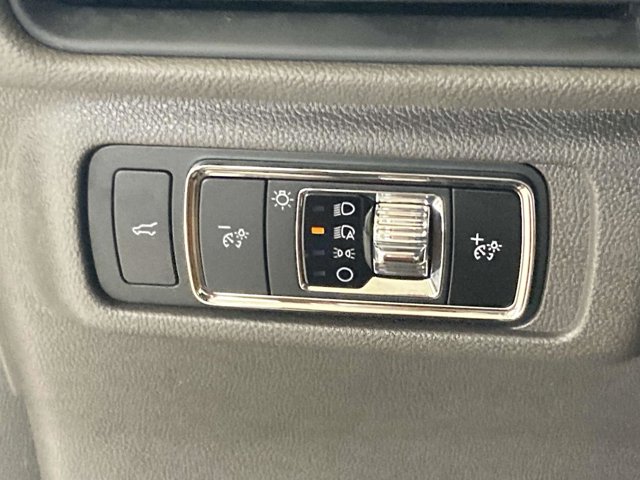Vehicle Image 28