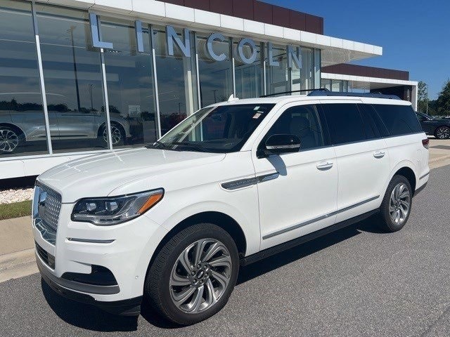 2023 Lincoln Navigator L