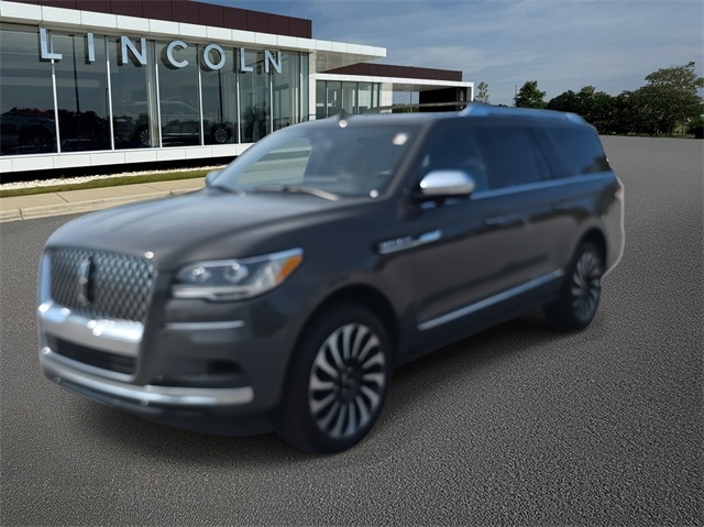 2023 Lincoln Navigator L