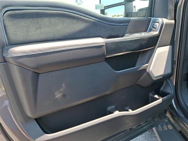2026 Ford F-250 Super Duty Platinum - Photo 29