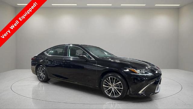 2023 Lexus ES