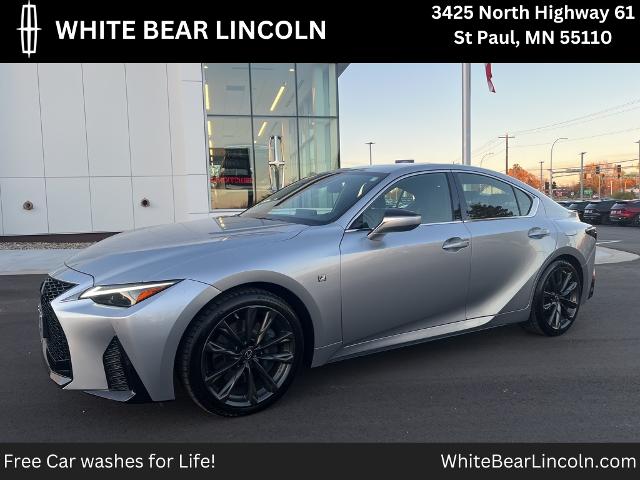 2022 Lexus IS