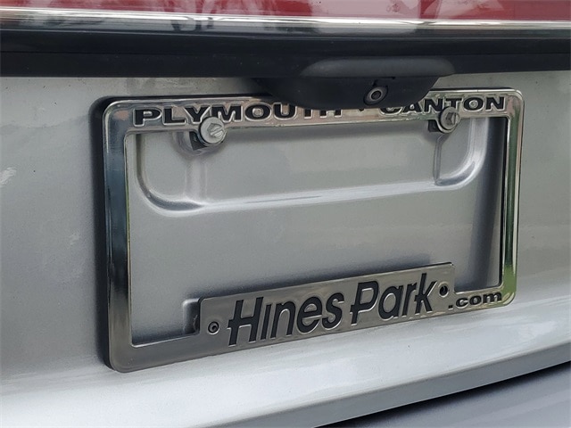 Vehicle Image 11