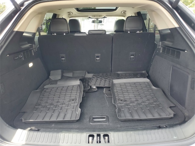 Vehicle Image 37