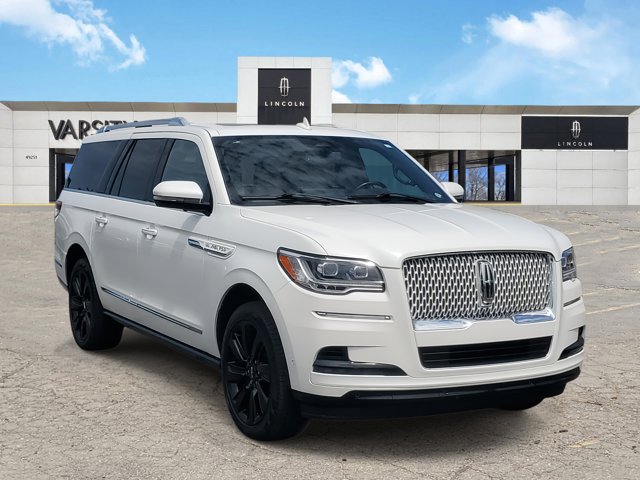 2023 Lincoln Navigator L