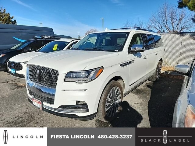 2022 Lincoln Navigator L