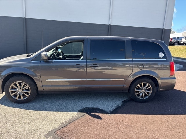 2016 Chrysler Town & Country