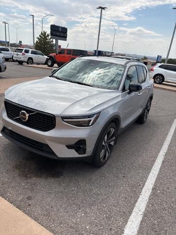 2023 Volvo XC40