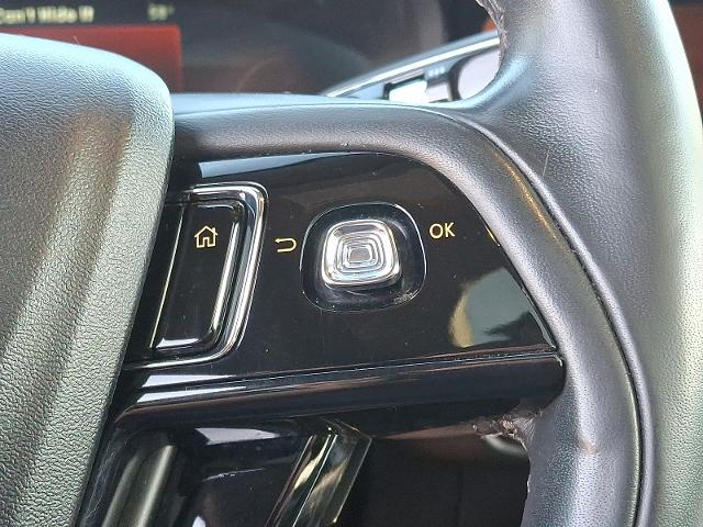 Vehicle Image 23