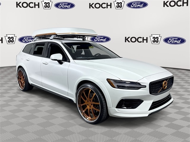 2020 Volvo V60 Cross Country