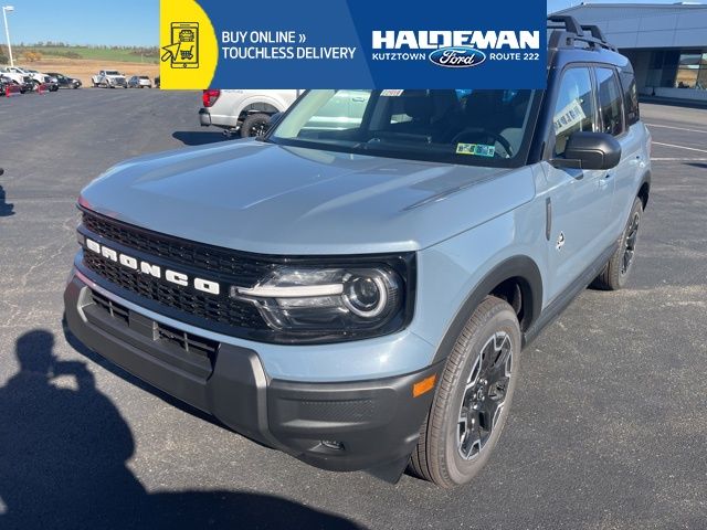 New 2025 Azure Gray Metallic Tri-Coat Ford Outer Banks image 21