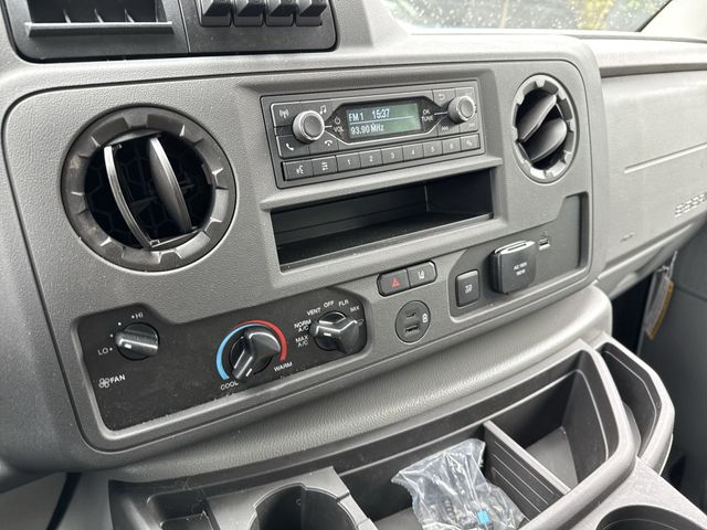 New 2027 Oxford White Ford E-350 SRW image 56