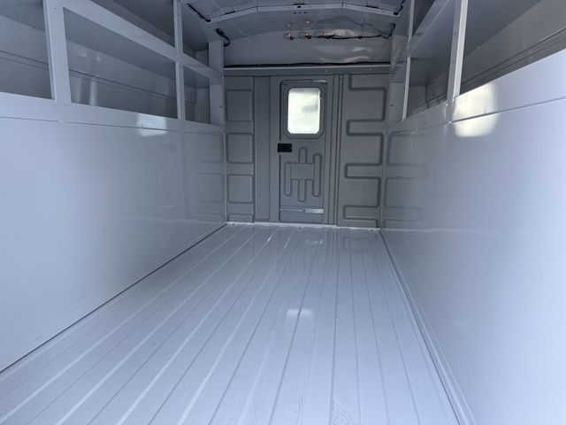New 2026 Oxford White Ford E-350 SRW image 16