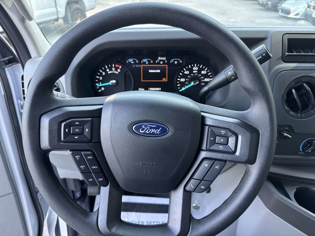 New 2026 Oxford White Ford E-350 SRW image 24