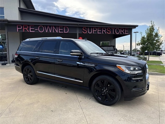 2022 Lincoln Navigator L