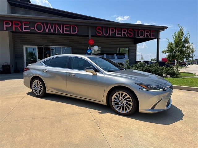 2019 Lexus ES