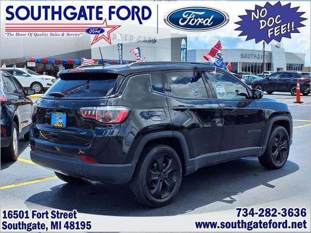 Used 2018 Jeep Compass Altitude with VIN 3C4NJCBB8JT327544 for sale in Southgate, MI