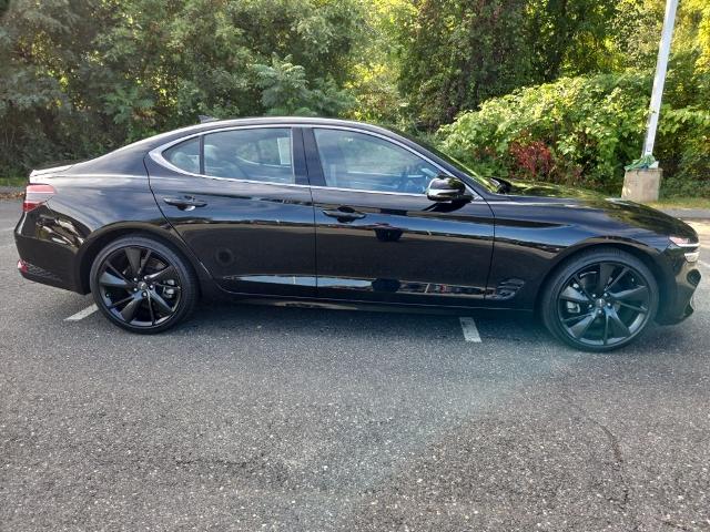 2023 Genesis G70