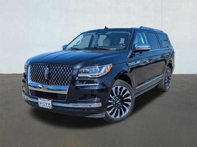 2023 Lincoln Navigator L