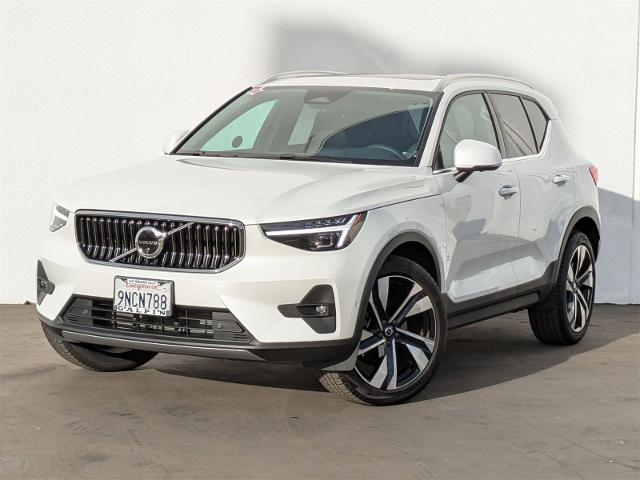 2024 Volvo XC40