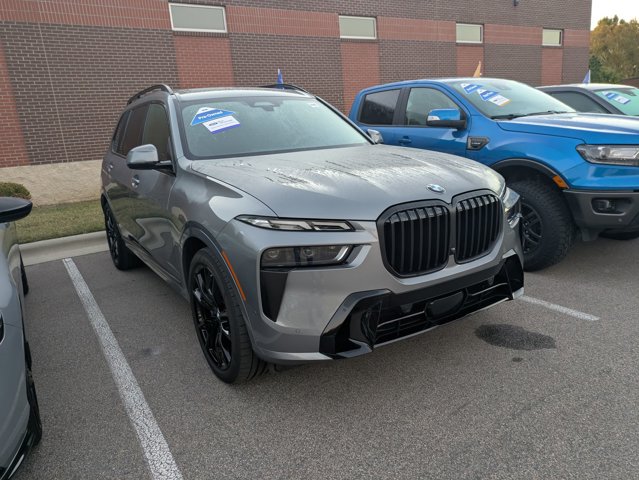 2023 BMW X7