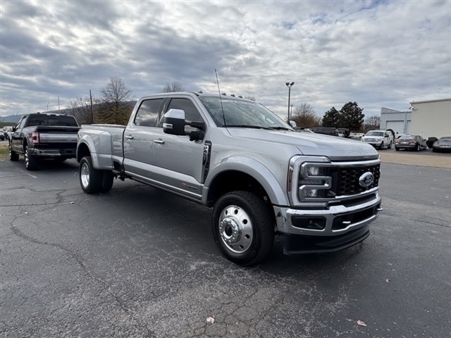 2024 Ford Super Duty F-450 Drw