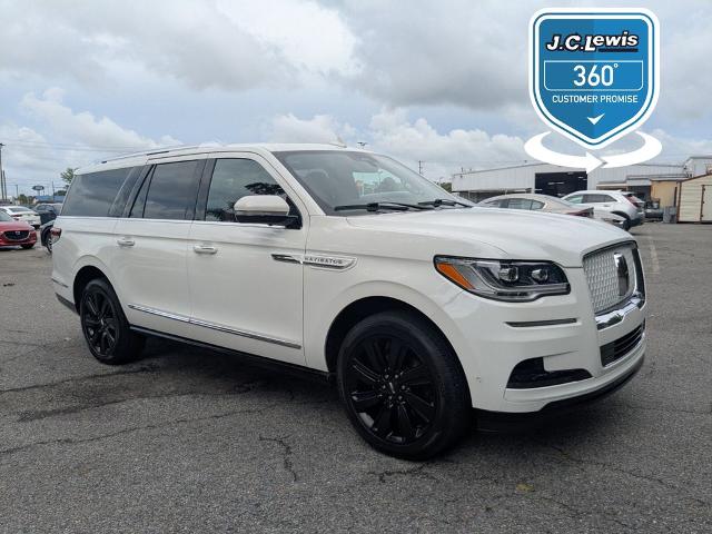 2023 Lincoln Navigator L