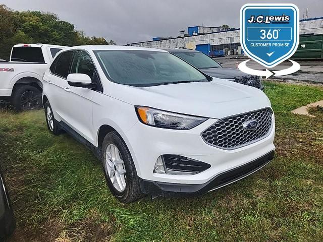 2023 Ford Edge