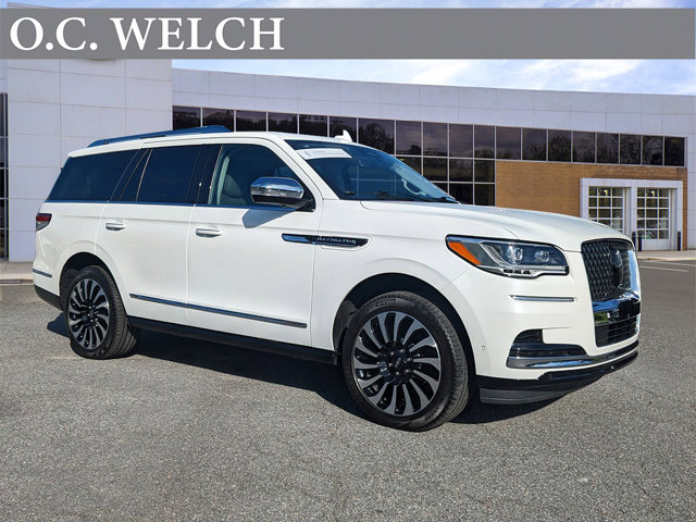 2023 Lincoln Navigator