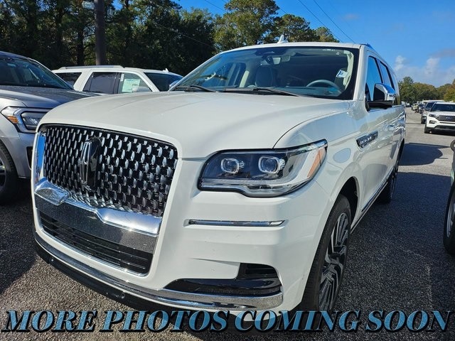 2022 Lincoln Navigator