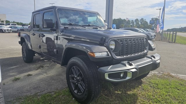 2024 Jeep Gladiator