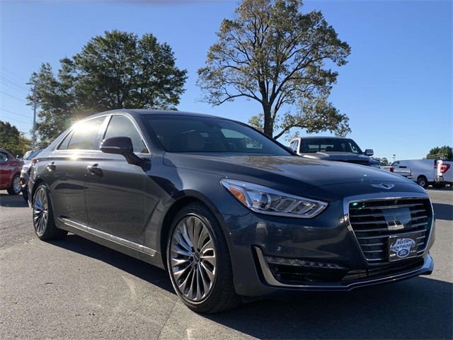 2017 Genesis G90