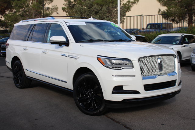 2023 Lincoln Navigator L