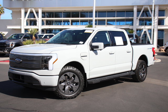 2023 Ford F-150 Lightning Lariat